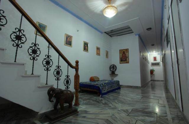 Hotel Surya Khajurāho Extérieur photo